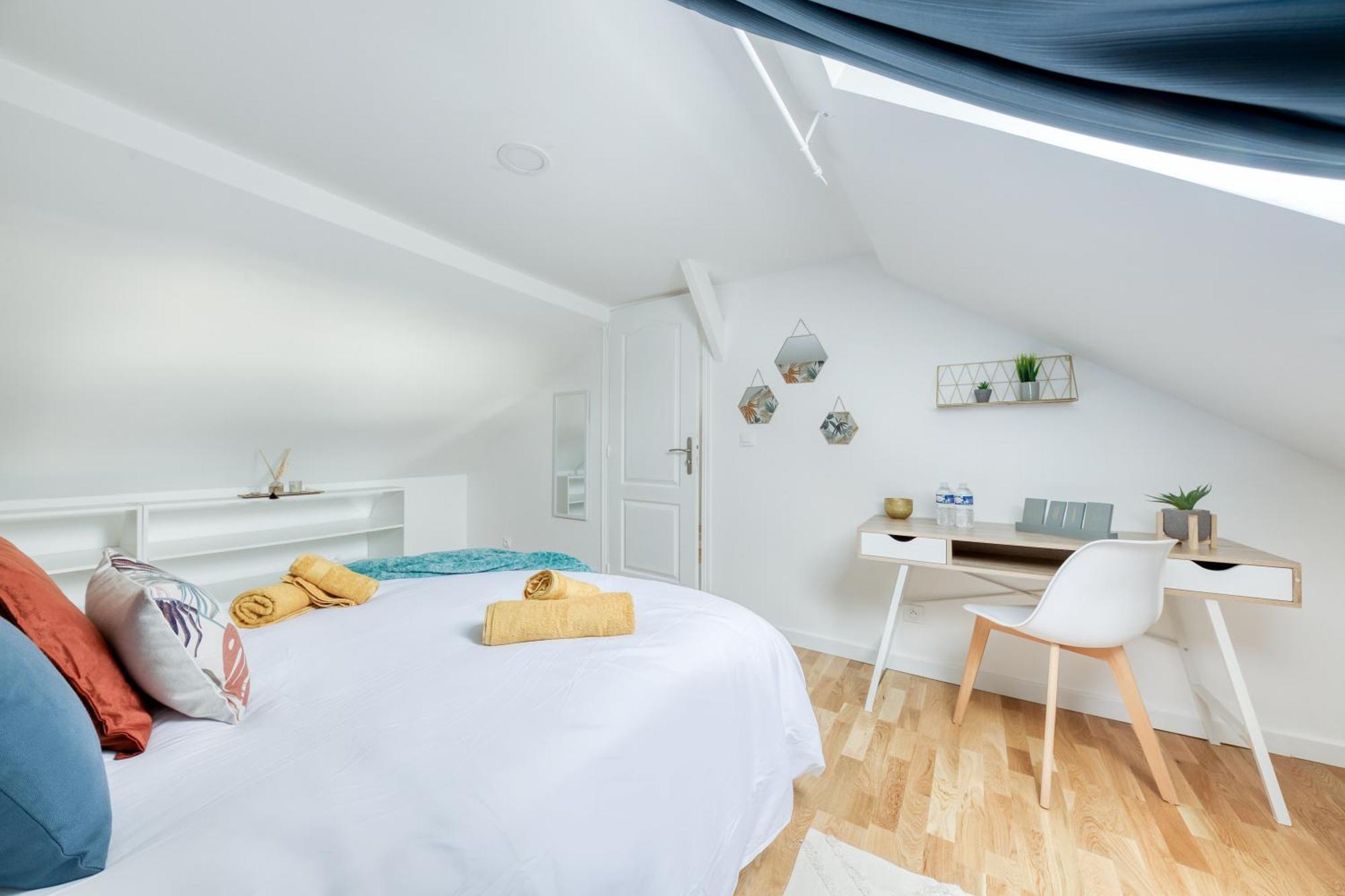 Maison 8 Personnes - Parking - Metro 7 Et Rer B A 6 Minutes La Courneuve Luaran gambar