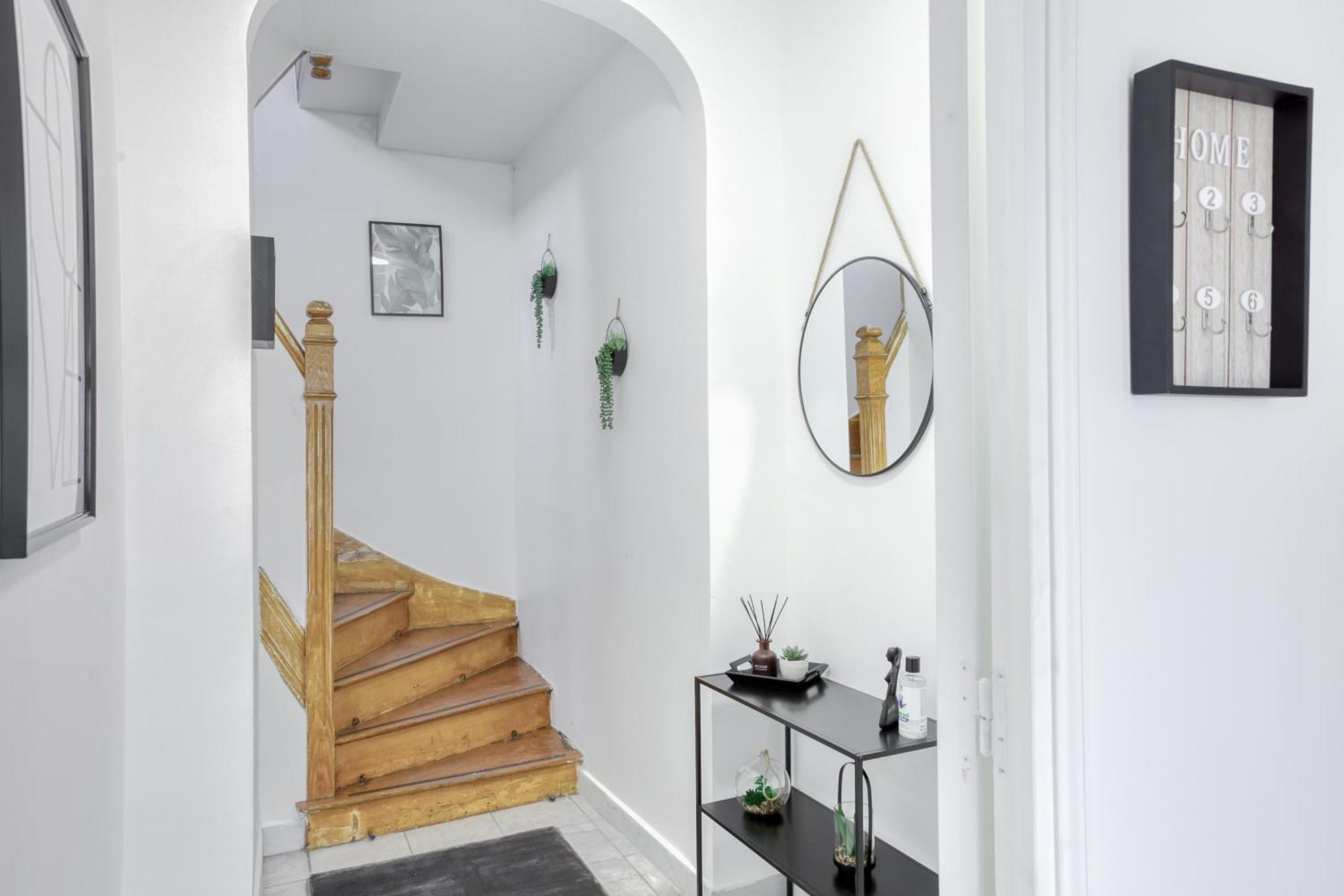 Maison 8 Personnes - Parking - Metro 7 Et Rer B A 6 Minutes La Courneuve Luaran gambar